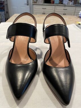 Brand new Italian Women’s Black Pointed Toe Slingback Heels